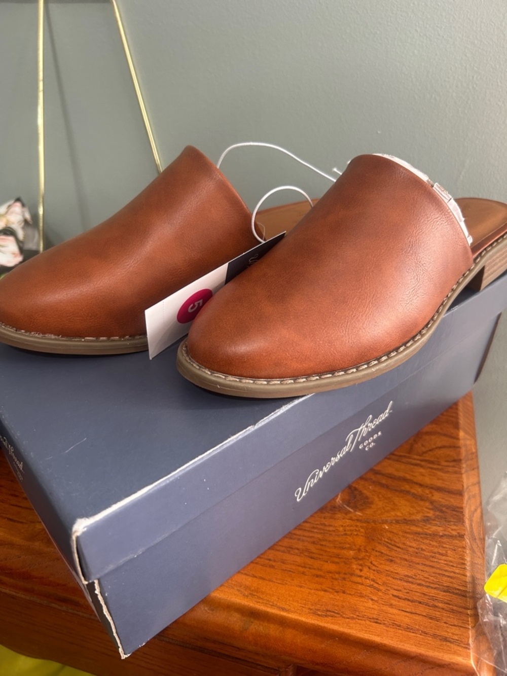 Universal Thread Men’s Cognac Slip-On Loafers
